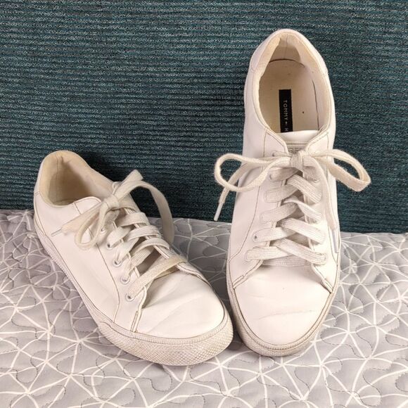 Tommy Hilfiger White Faux-Leather twAluna Sneakers For Kitty Rescue! - Picture 1 of 14